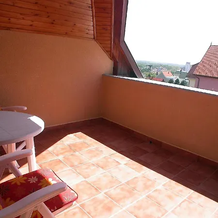 In Mit Eigenem Balkon Apartmán *